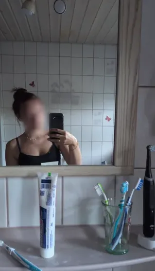 Bianca, 18