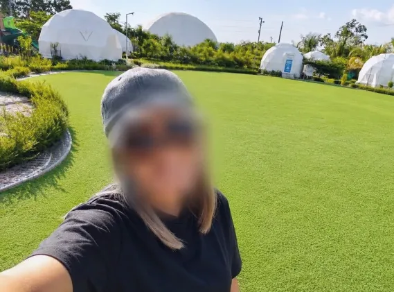 Fiona, 35
