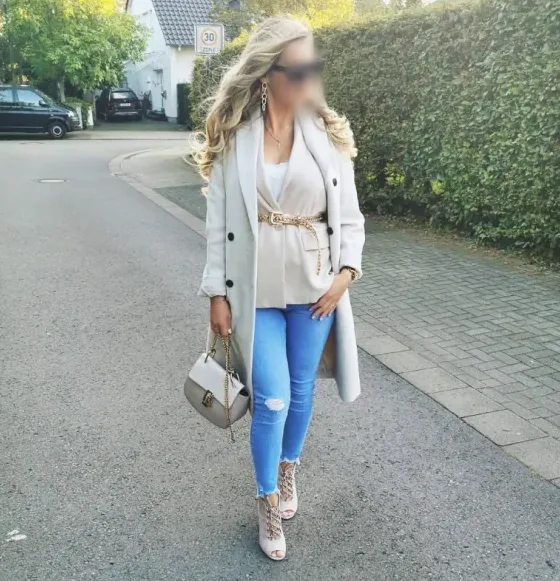 Hanna, 34