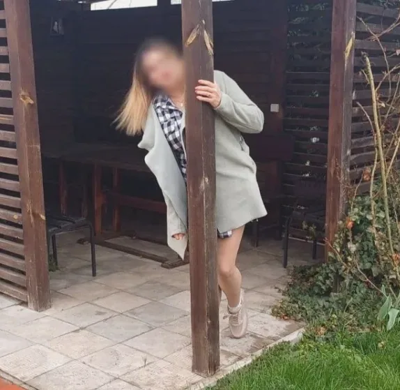 Larissa, 26