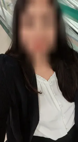 Leonie, 39